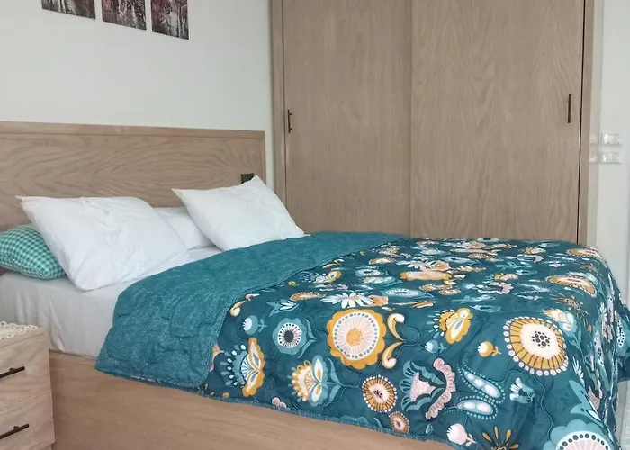 Luxury One Bedroom At Scandic *